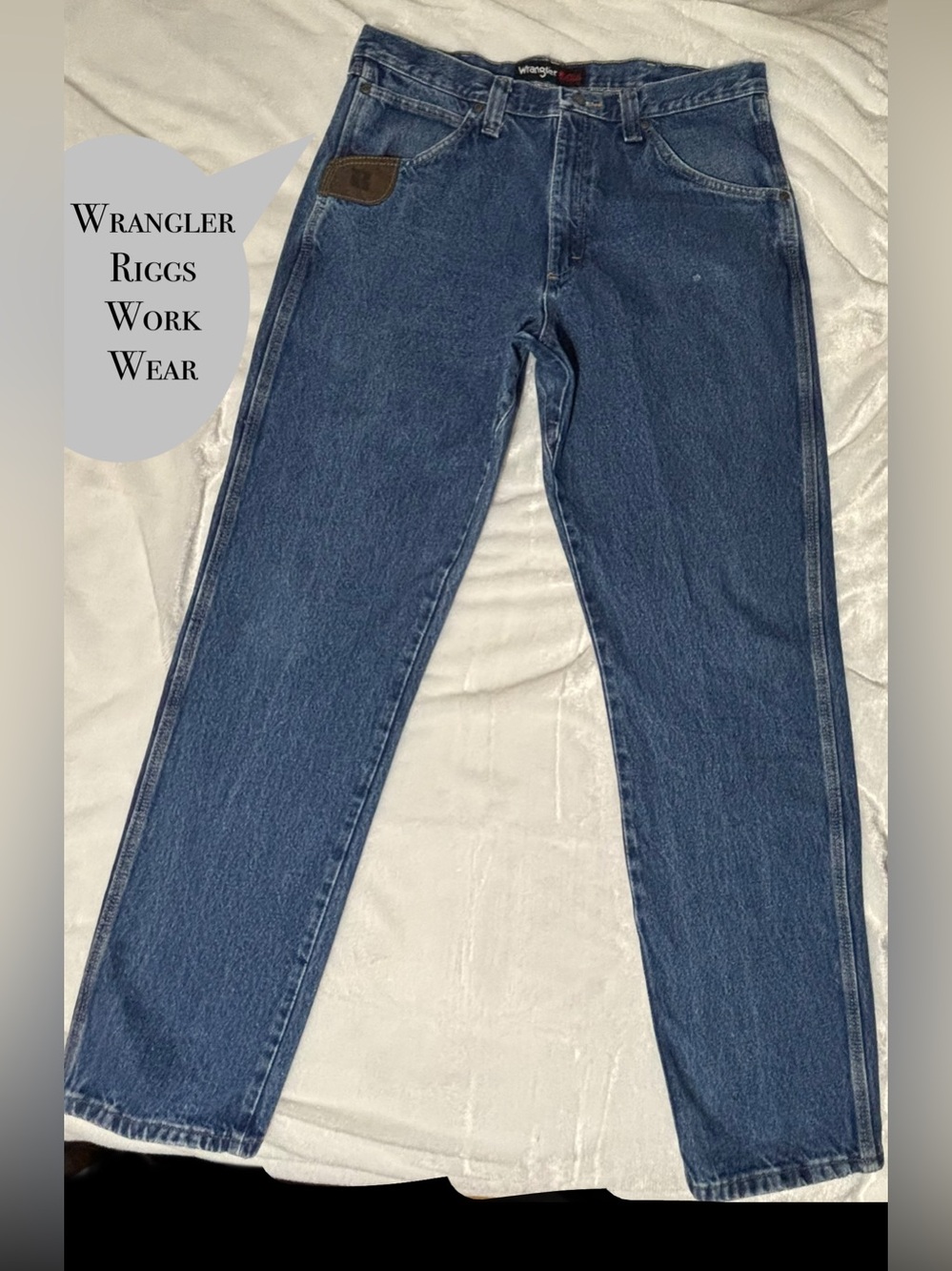 Men’s Wrangler® RIGGS Workwear Jeans in medium-wash blue GUC